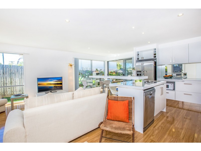 2a Dale Street, Clontarf QLD 4019