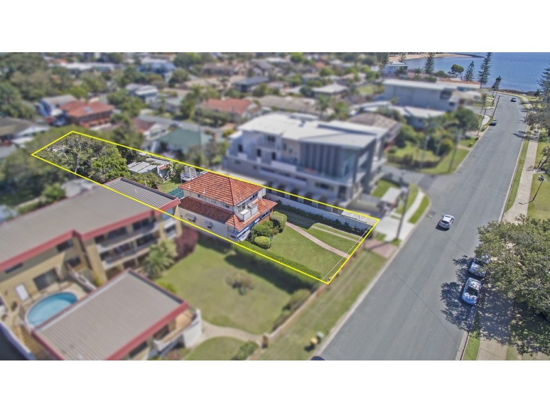 131 Flinders Pde, Scarborough QLD 4020