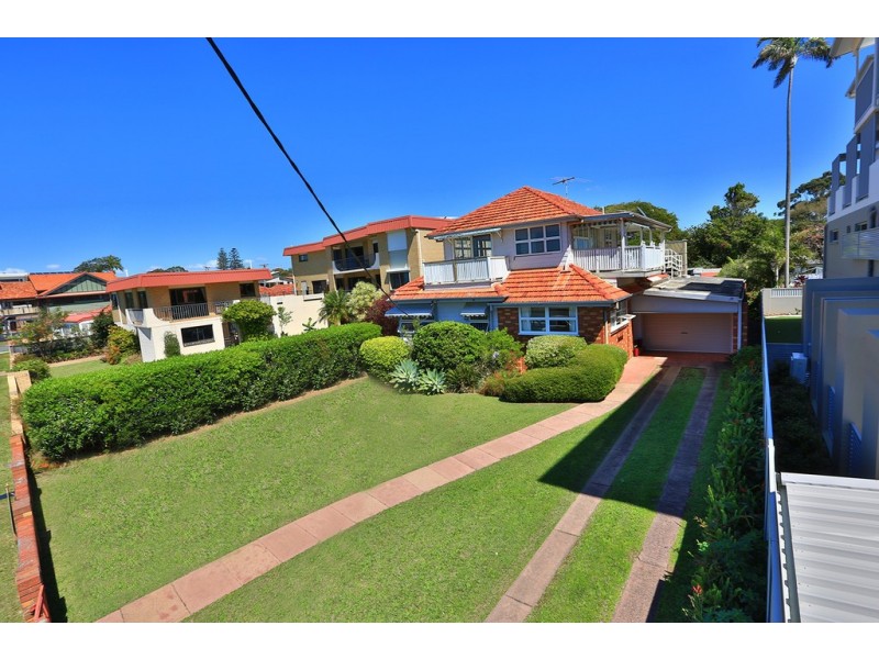 131 Flinders Pde, Scarborough QLD 4020