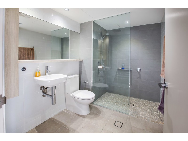 707/101 Marine Pde, Redcliffe QLD 4020