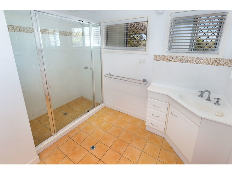 13 Bellevue Terrace, Redcliffe QLD 4020