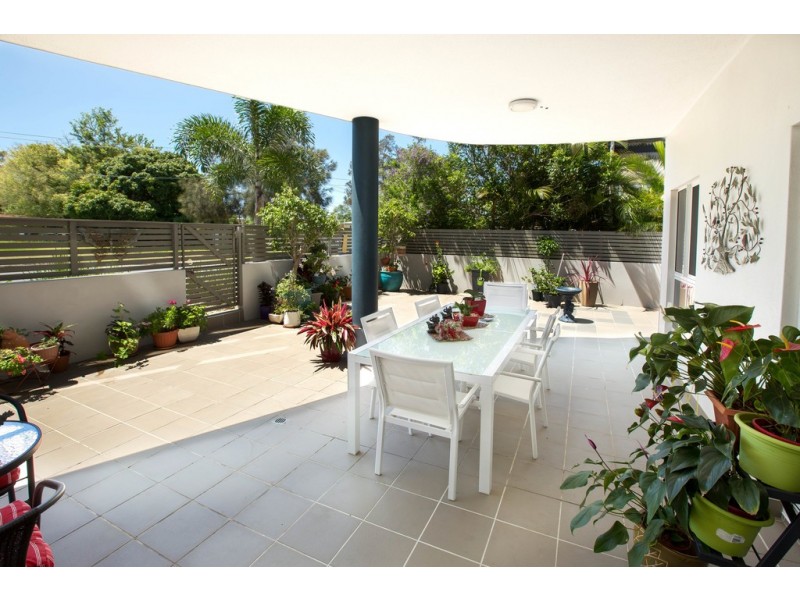 2/13 Louis Street, Redcliffe QLD 4020