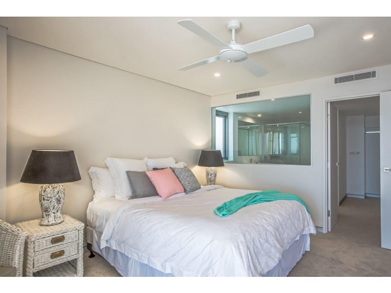 18/36 Woodcliffe Crescent, Woody Point QLD 4019