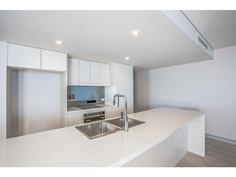 18/36 Woodcliffe Crescent, Woody Point QLD 4019