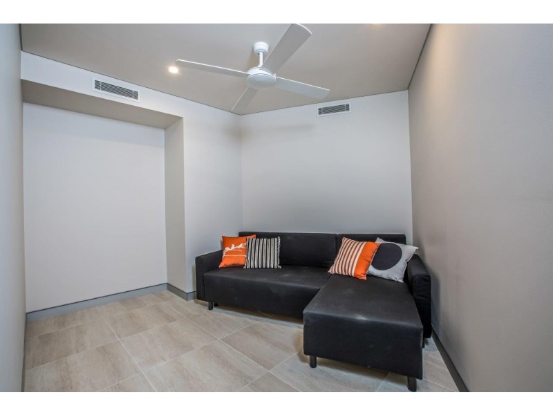 18/36 Woodcliffe Crescent, Woody Point QLD 4019
