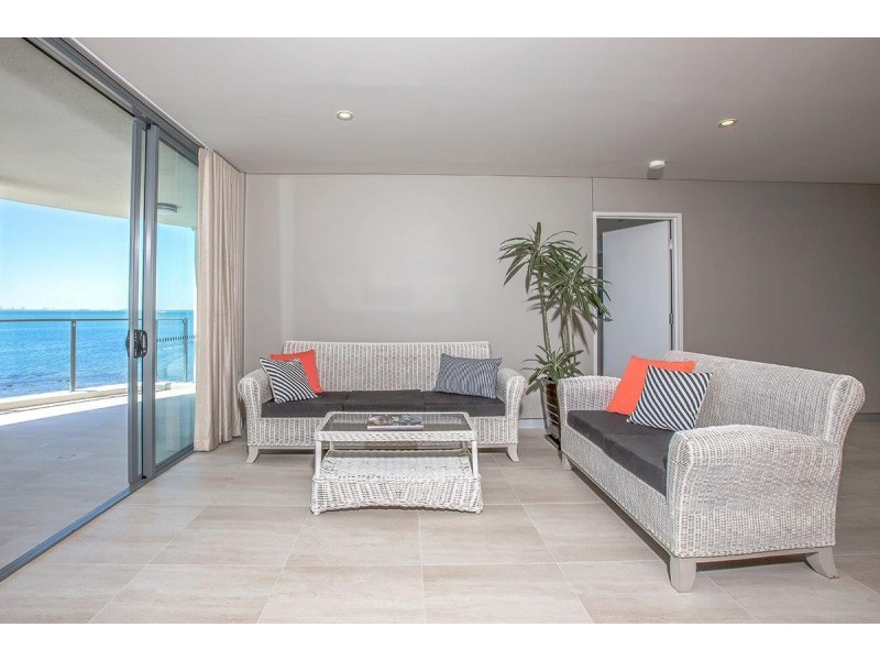 18/36 Woodcliffe Crescent, Woody Point QLD 4019