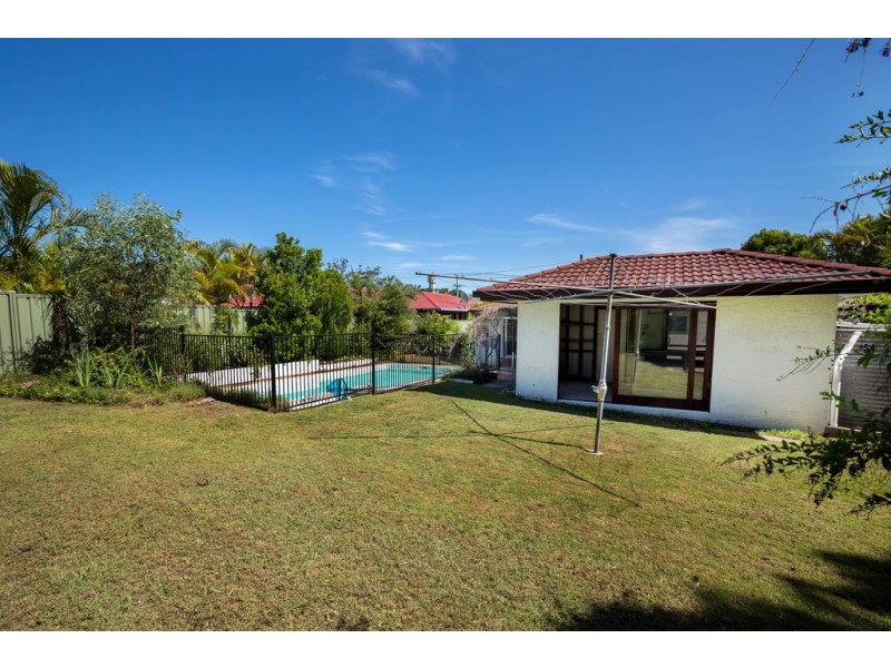 10 Marigold Street, Margate QLD 4019