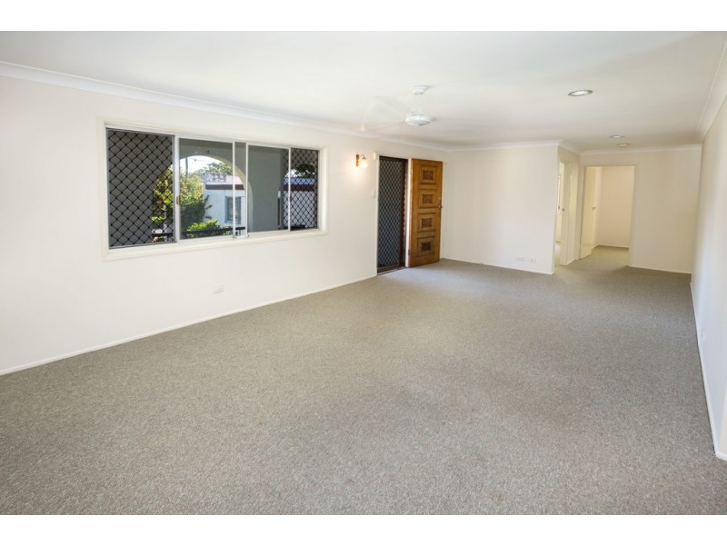 10 Marigold Street, Margate QLD 4019
