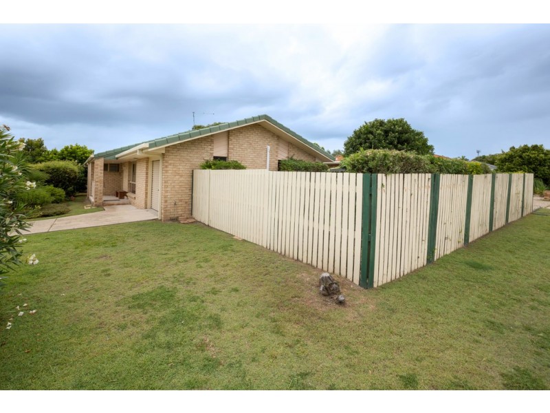 27 Linthaven Drive, Rothwell QLD 4022