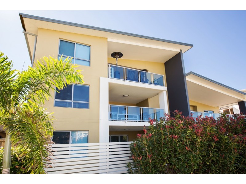 13/8 Georgina Street, Woody Point QLD 4019