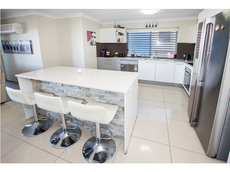13/8 Georgina Street, Woody Point QLD 4019