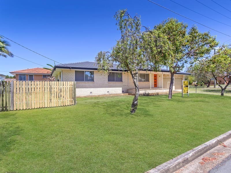 16 Kurrowah, Margate QLD 4019