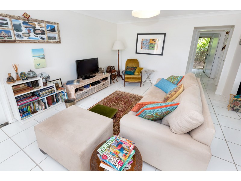 3/8 Cornelius St, Clontarf QLD 4019