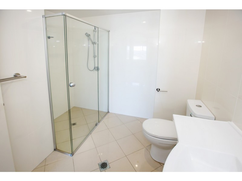 18/8 Georgina Street, Woody Point QLD 4019