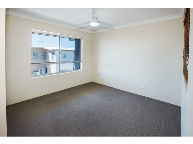 18/8 Georgina Street, Woody Point QLD 4019