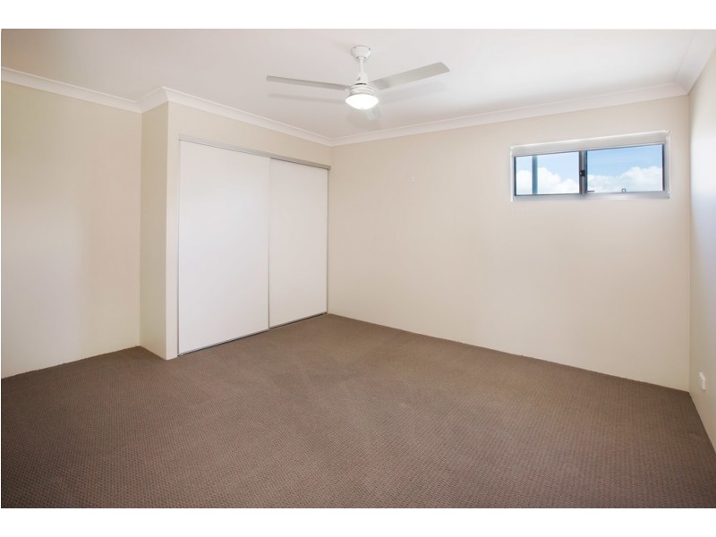 18/8 Georgina Street, Woody Point QLD 4019