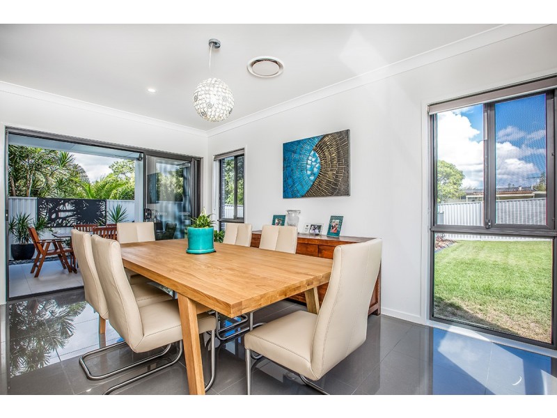 10 Enoch Street, Clontarf QLD 4019