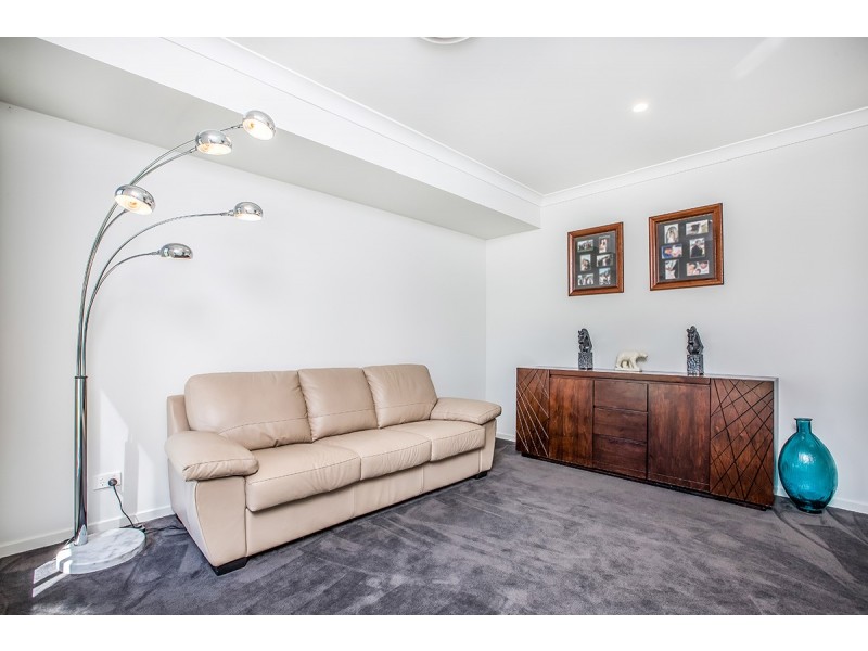 10 Enoch Street, Clontarf QLD 4019