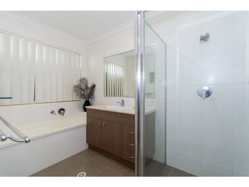 41 Amity Drive, Rothwell QLD 4022