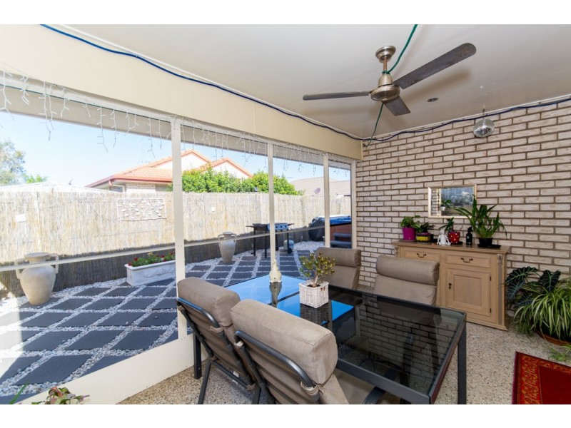 41 Amity Drive, Rothwell QLD 4022