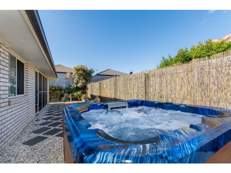 41 Amity Drive, Rothwell QLD 4022