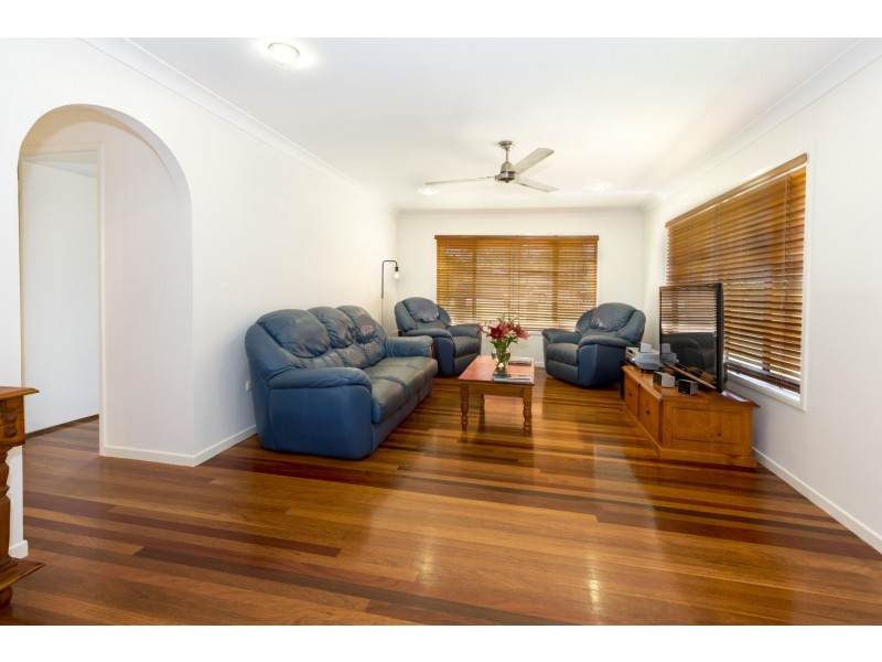 327 Elizabeth Avenue, Clontarf QLD 4019