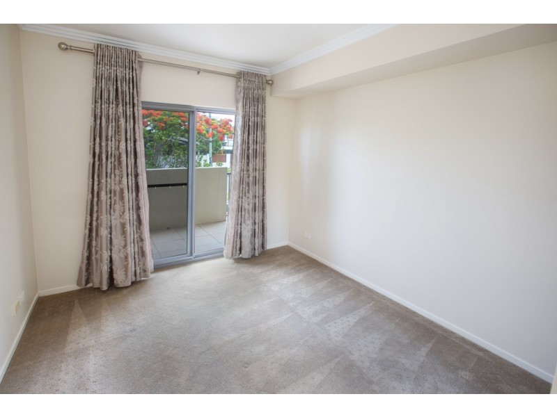 3/32 Rock Street, Scarborough QLD 4020