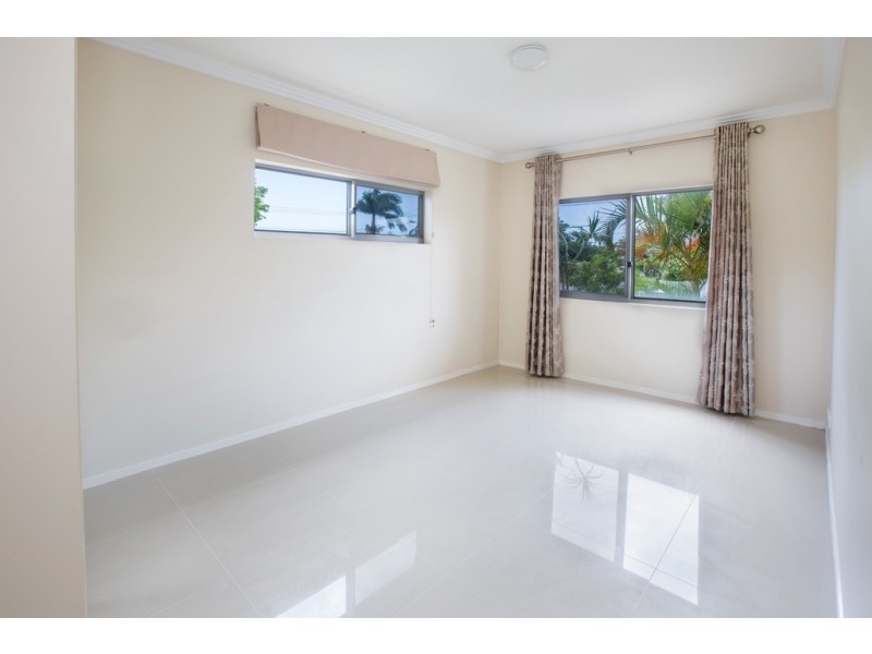 3/32 Rock Street, Scarborough QLD 4020