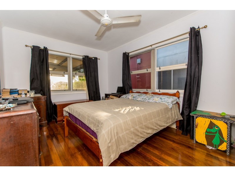 74 Dover Road, Margate QLD 4019