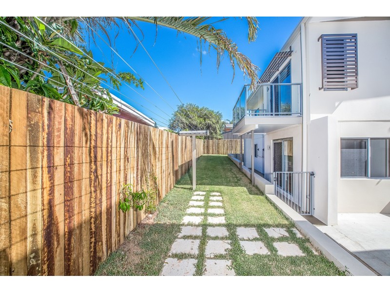 3/133 Prince Edward Pde, Scarborough QLD 4020