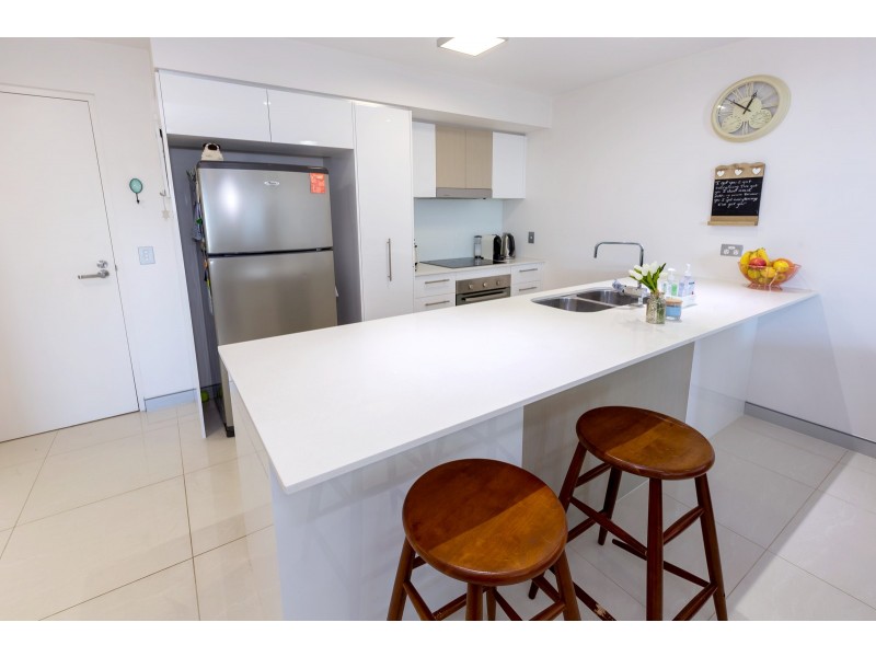 6/80 Hornibrook Esplanade, Clontarf QLD 4019