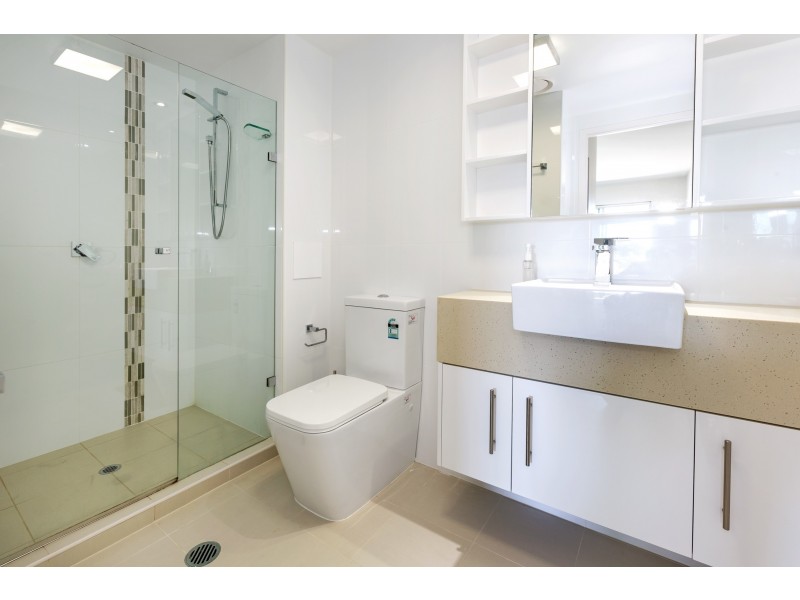 16/80 Hornibrook Esplanade, Clontarf QLD 4019