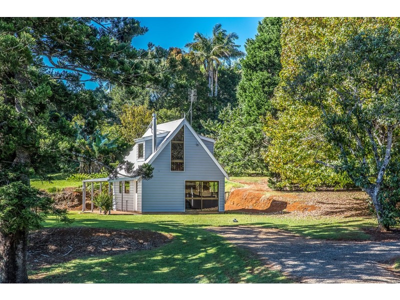 93 Western Avenue, Montville QLD 4560