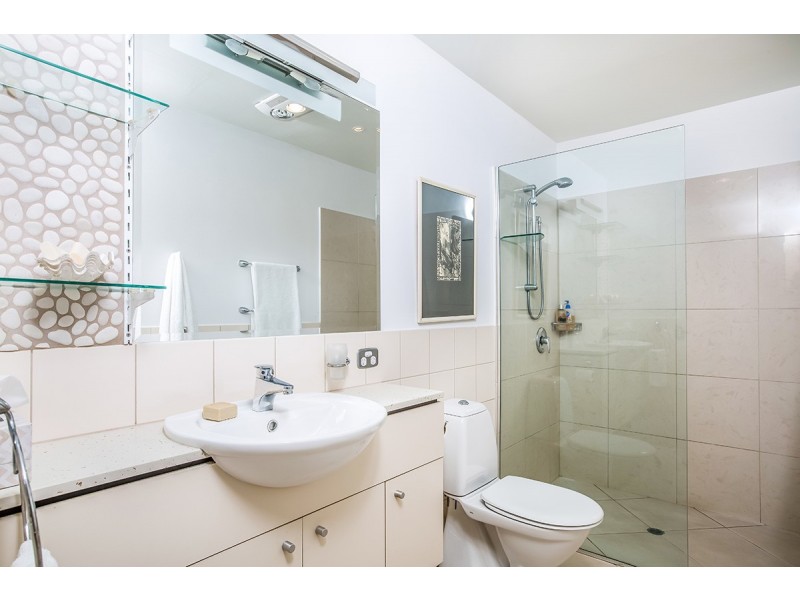 9/46-48 Prince Edward Parade, Redcliffe QLD 4020