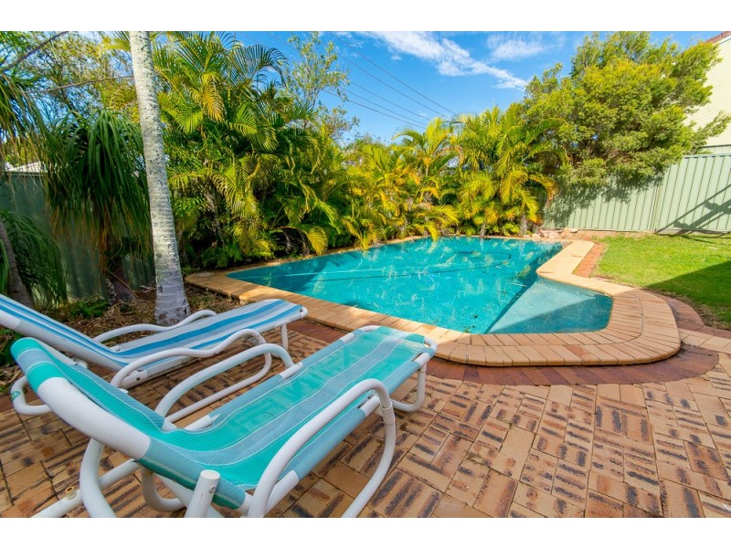 1 Featherstone Street, Kippa-ring QLD 4021