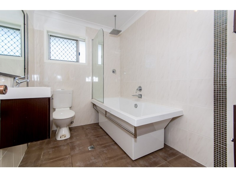 1 Featherstone Street, Kippa-ring QLD 4021