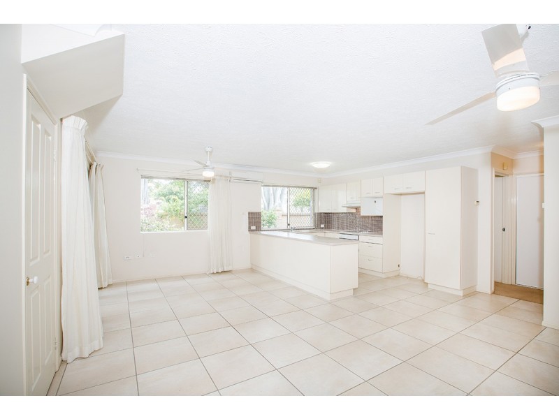 1/18 Murphy Street, Scarborough QLD 4020