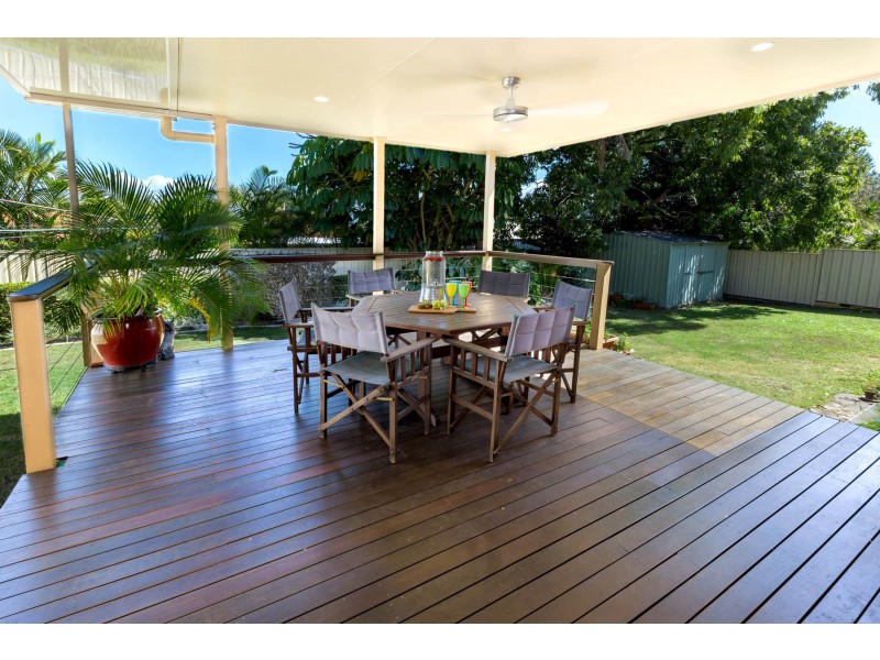 327 Elizabeth Avenue, Clontarf QLD 4019