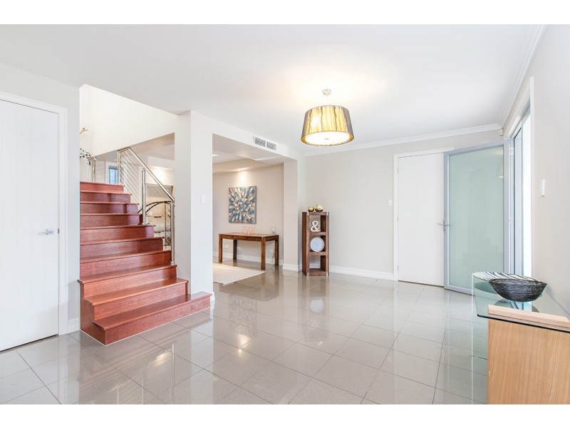 14 Allenby Close, North Lakes QLD 4509