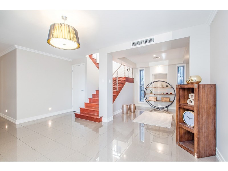 14 Allenby Close, North Lakes QLD 4509