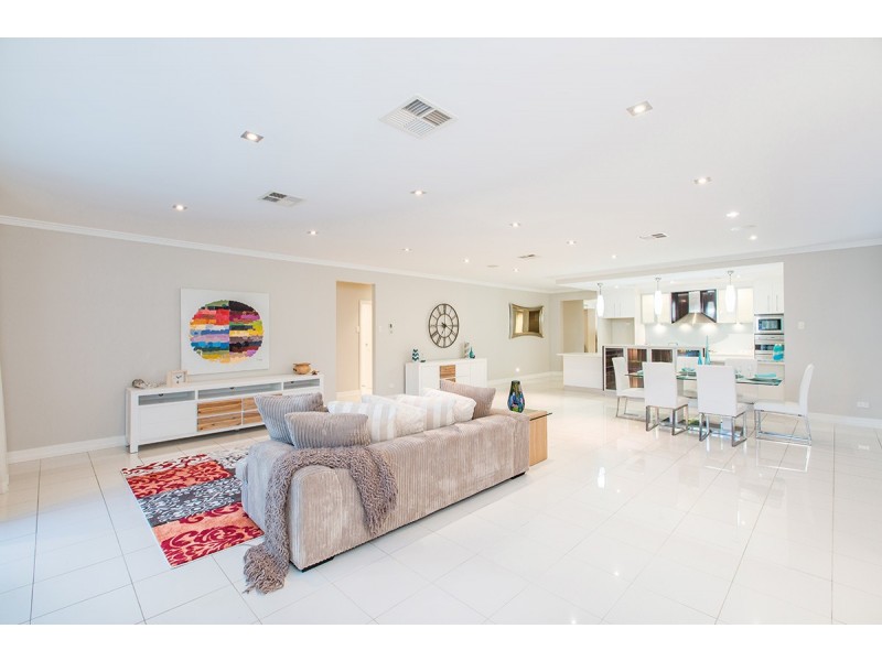 14 Allenby Close, North Lakes QLD 4509