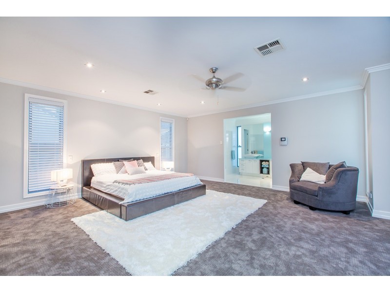 14 Allenby Close, North Lakes QLD 4509
