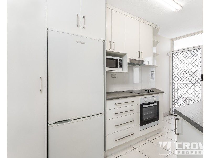 6/89 Marine Parade, Redcliffe QLD 4020