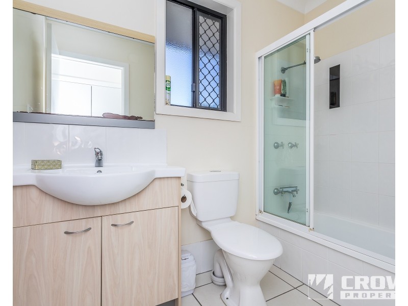 1,2,3/28 Silvester Street, Redcliffe QLD 4020