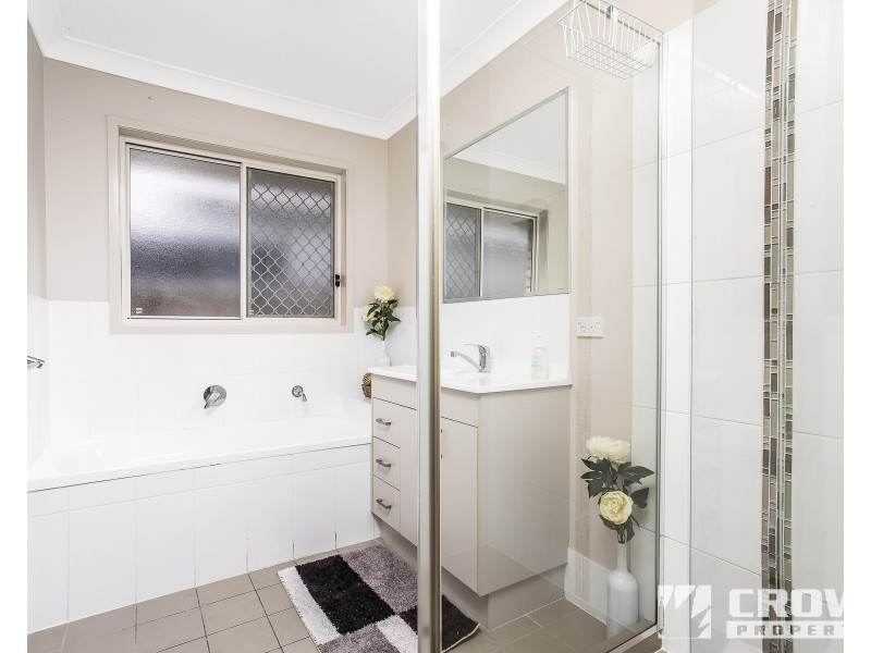 46 Waterlilly Ct, Rothwell QLD 4022