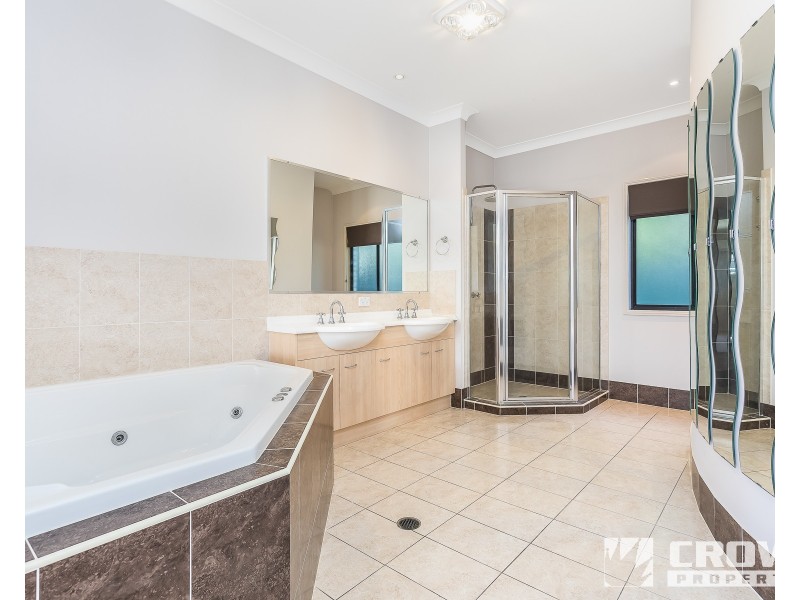16 TOWNSVILLE CRES, Deception Bay QLD 4508