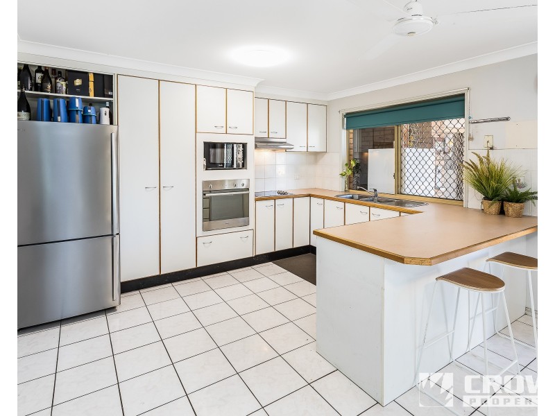 5 Shangri-La Court, Rothwell QLD 4022