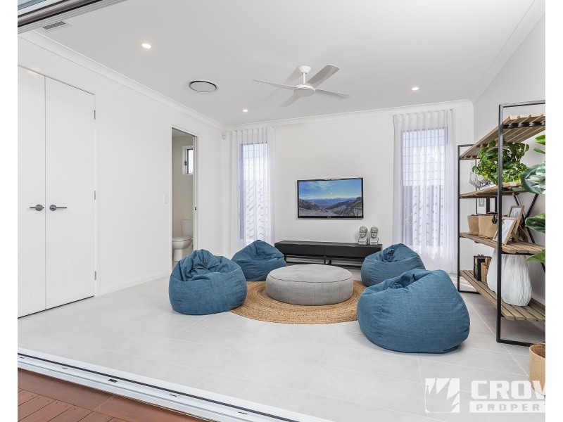 12 Rani Street, Newport QLD 4020