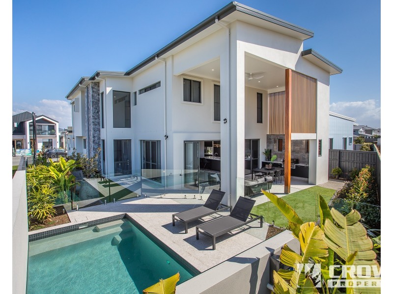 10 Rani Street, Newport QLD 4020