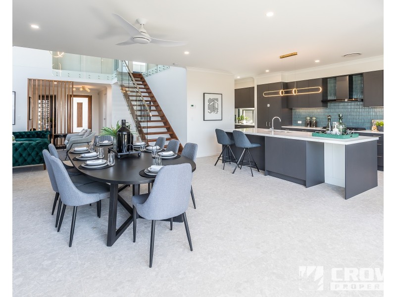 10 Rani Street, Newport QLD 4020